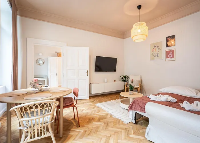 Daydream Den Apartment